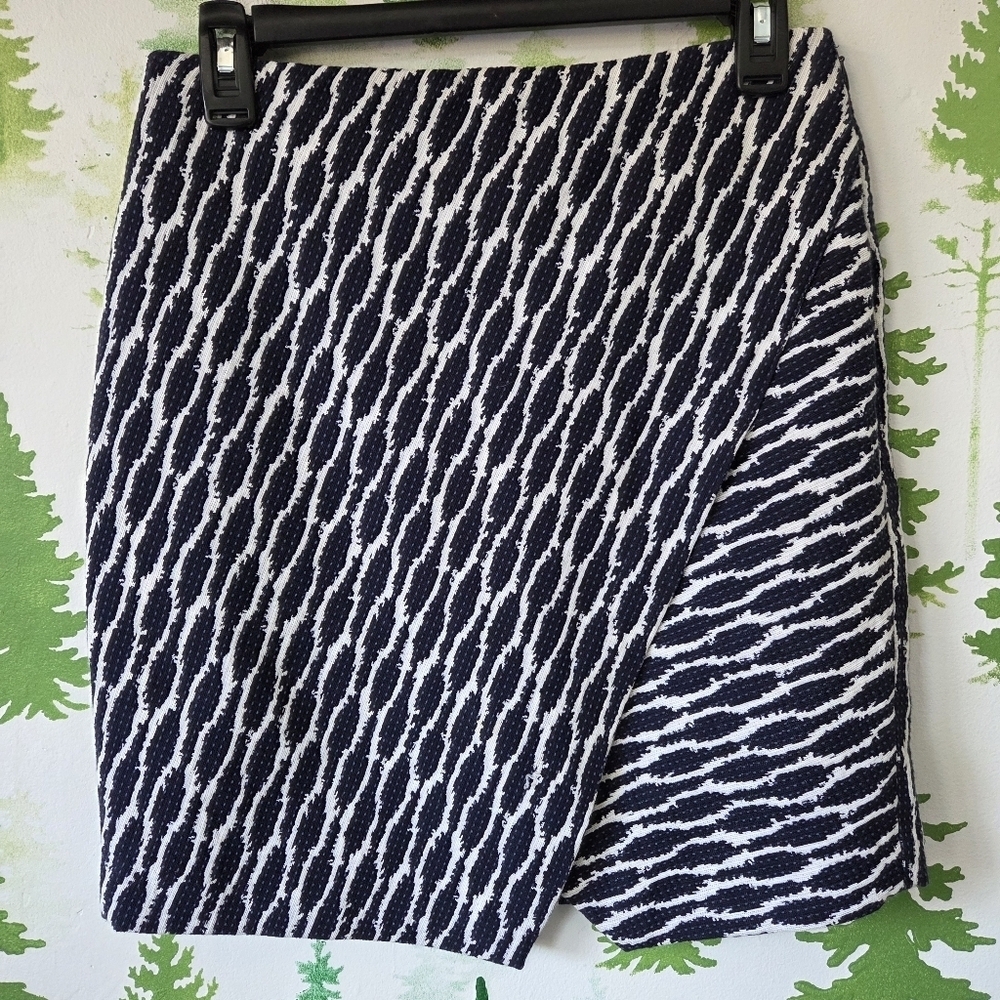 Ann Taylor LOFT Navy and White Patterned Mini Skirt